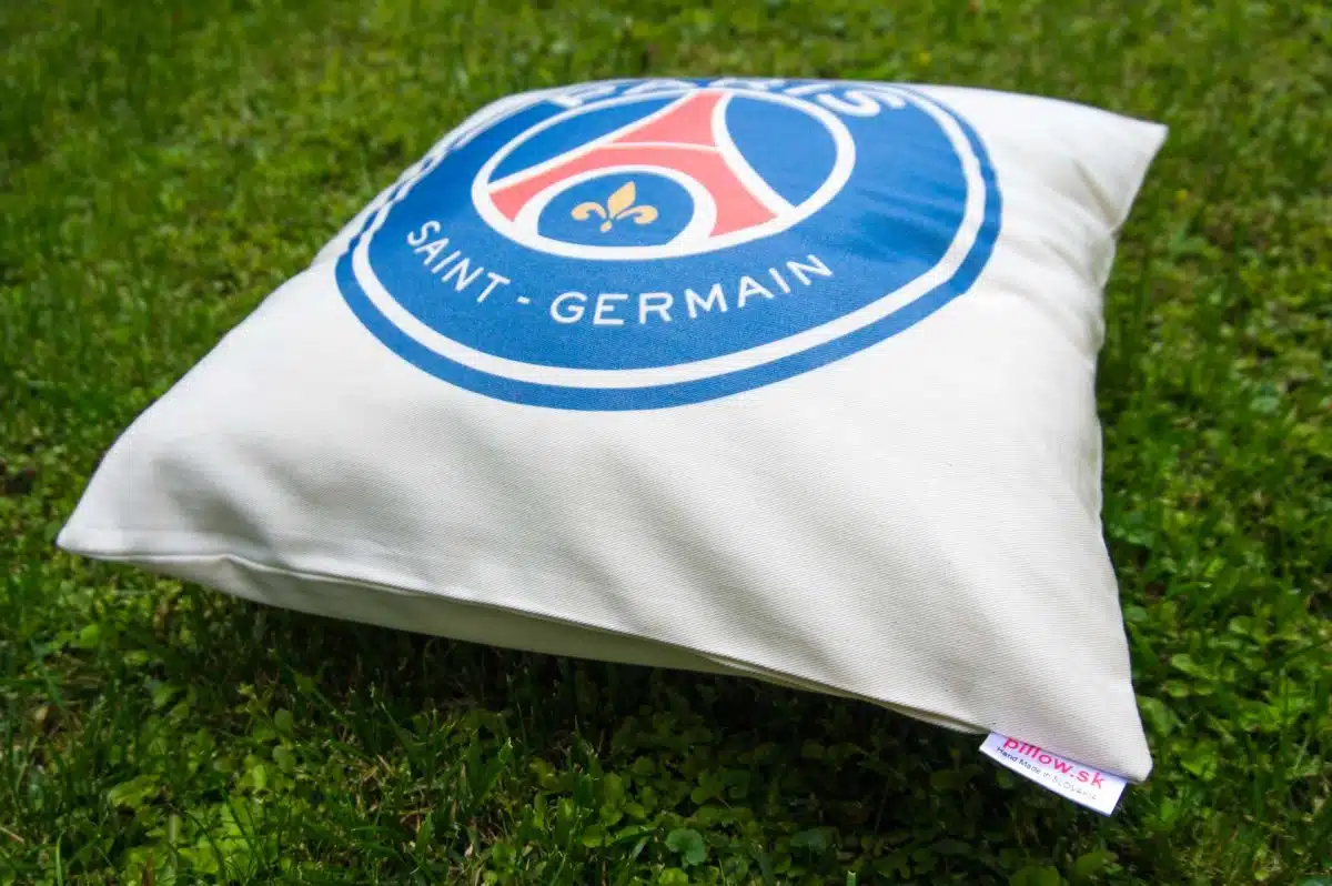 Vankúš s logom Paris Saint-Germain FC