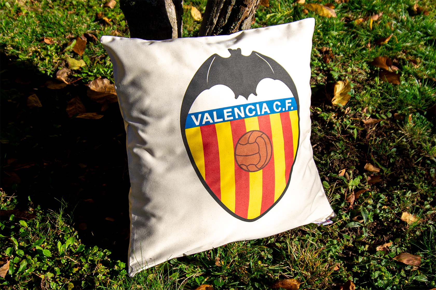 Originálny vankúšik Valencia CF s logom futbalového klubu z La Liga
