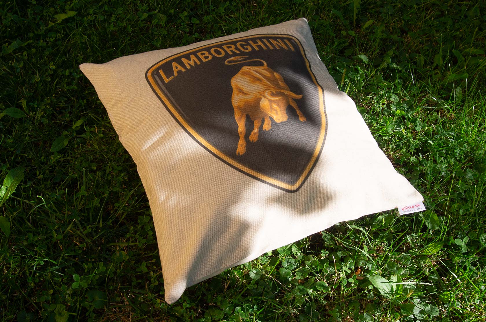 Vankúš s automobilovým logom Lamborghini