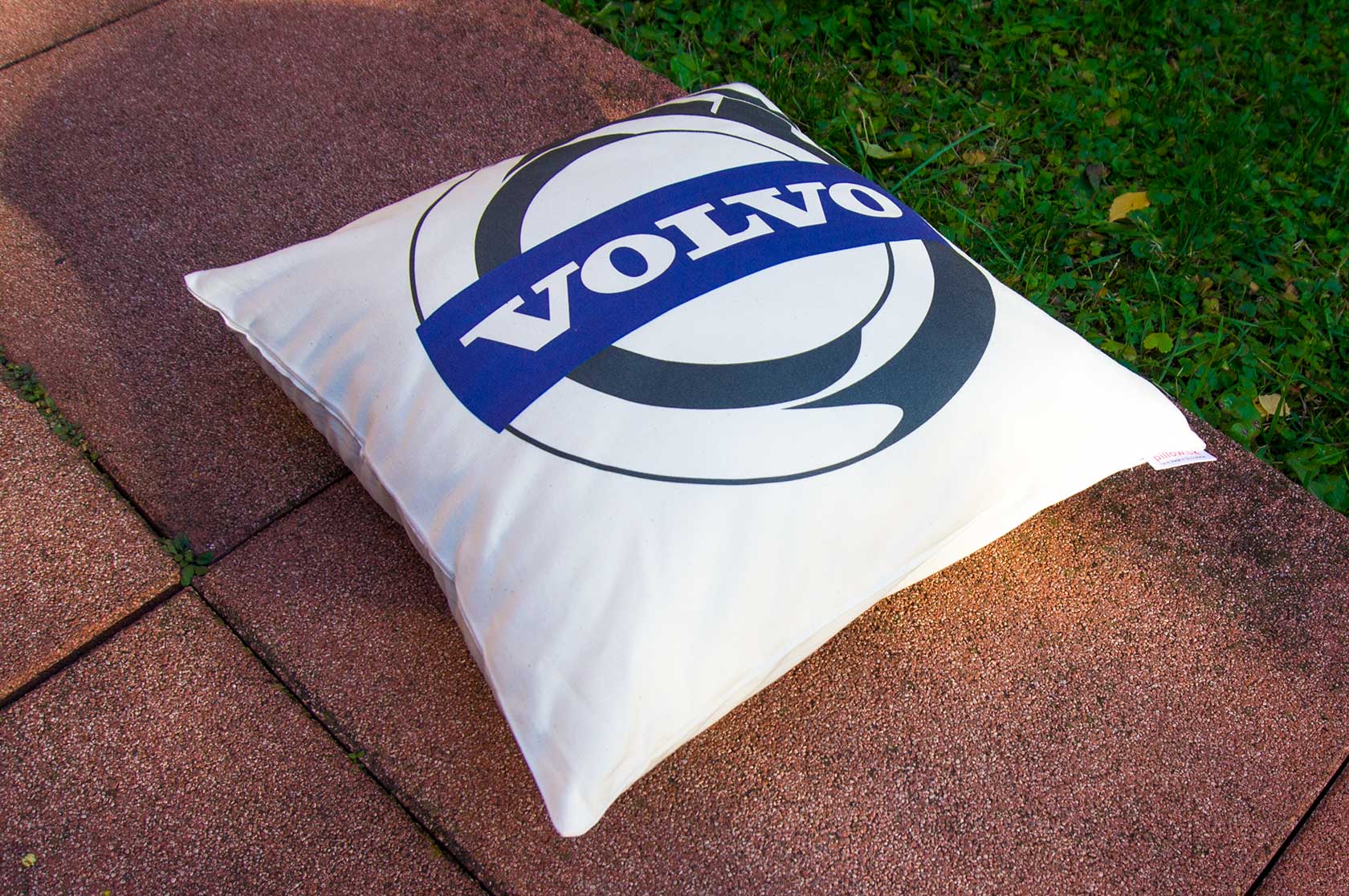 Bavlnený darček s tlačeným logom Volvo