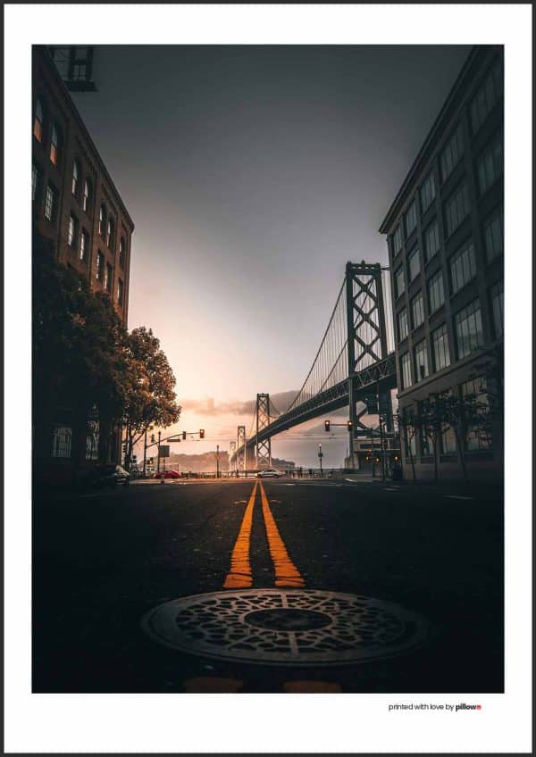 Plagát so záberom na San Francisco, moderný dizajn, kvalitná tlač, vhodný na zavesenie, ideálny do izby či kancelárie.