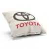 Vankúšik s logom automobilovej značky Toyota