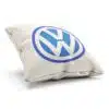Vankúšik s logom automobilovej značky Volkswagen