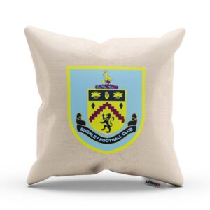 Vankúš Burnley s logom futbalového klubu z Premier League