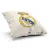 Vankúšik Real Madrid s logom futbalového klubu z La Liga