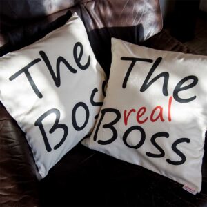 Darčekové biele vankúše s nápisom The real Boss