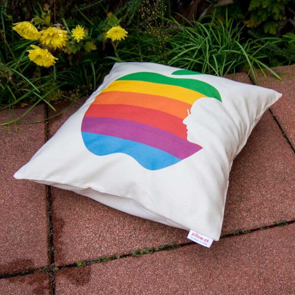 Bavlnený vankúšik s farebným logom Apple pre všetkých fanúšikov Steva Jobsa