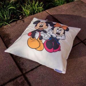 Darček pre deti - Mickey Mouse a Minnie Mouse na vankúšiku